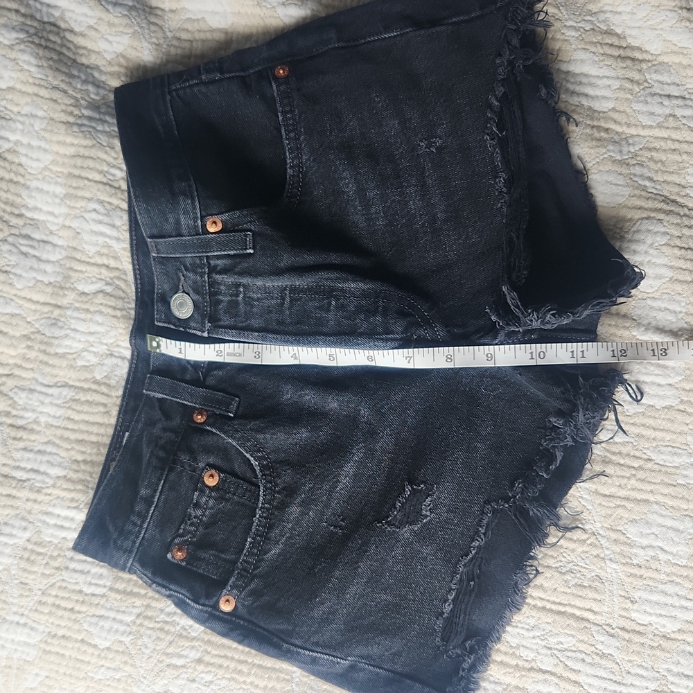Levis black denim shorts
